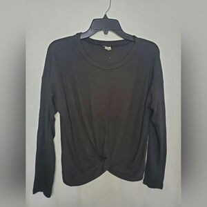Pre-Loved Women’s Paper Crane Black Long Sleeve Sweater Shirt Size Small